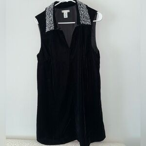 H&M Black Velvet Sleeveless Tunic with Beaded Silver Collar